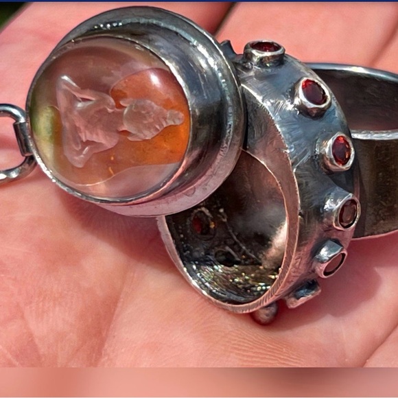 one of a kind treasure box (poison) ring. Sterling garnet jasper carved Buddha - Picture 8 of 14